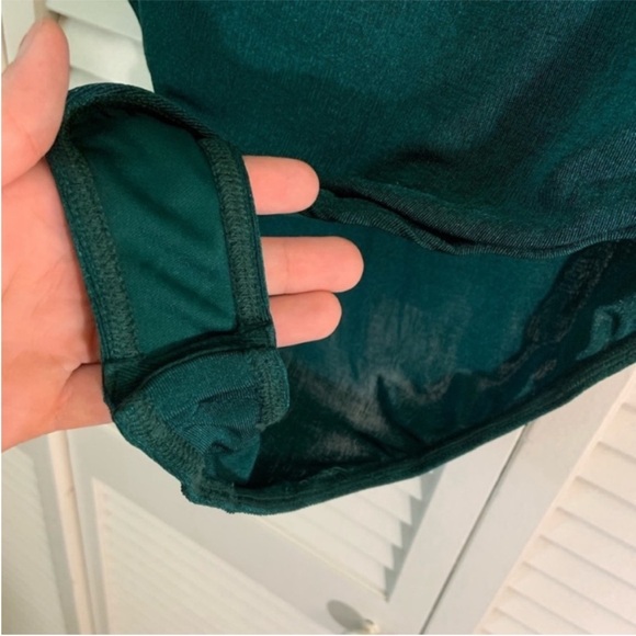 Last 2! NWT green plus sized key hole bodysuit - Picture 10 of 11